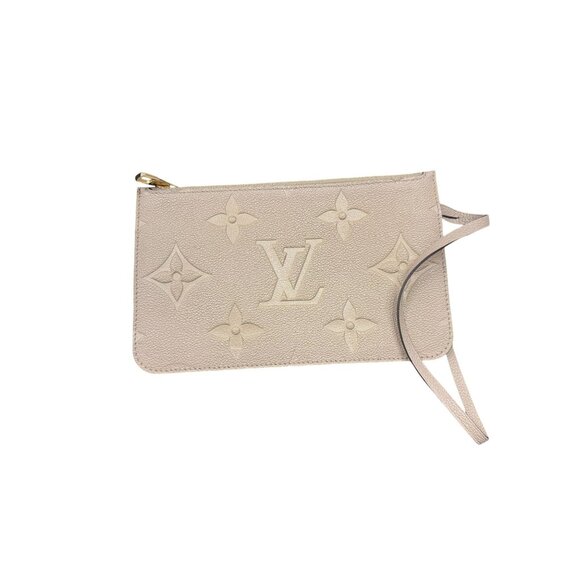 Louis Vuitton Women's gray pouch - Picture 1 of 6